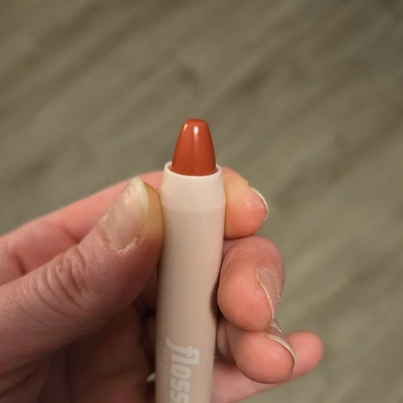 Floss Brand Lip Tint In Your Honor - Picture 5 of 6